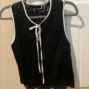 Forever 21 Black and White Tie Front Cropped Tank Top